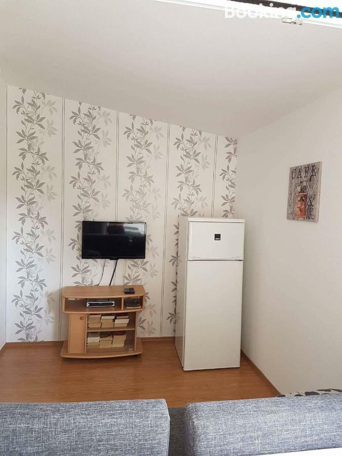 Apartamani Katarina Vl.Ilija Jusup Apartment สตารีกราด-ปาเคลนีซา ภายนอก รูปภาพ