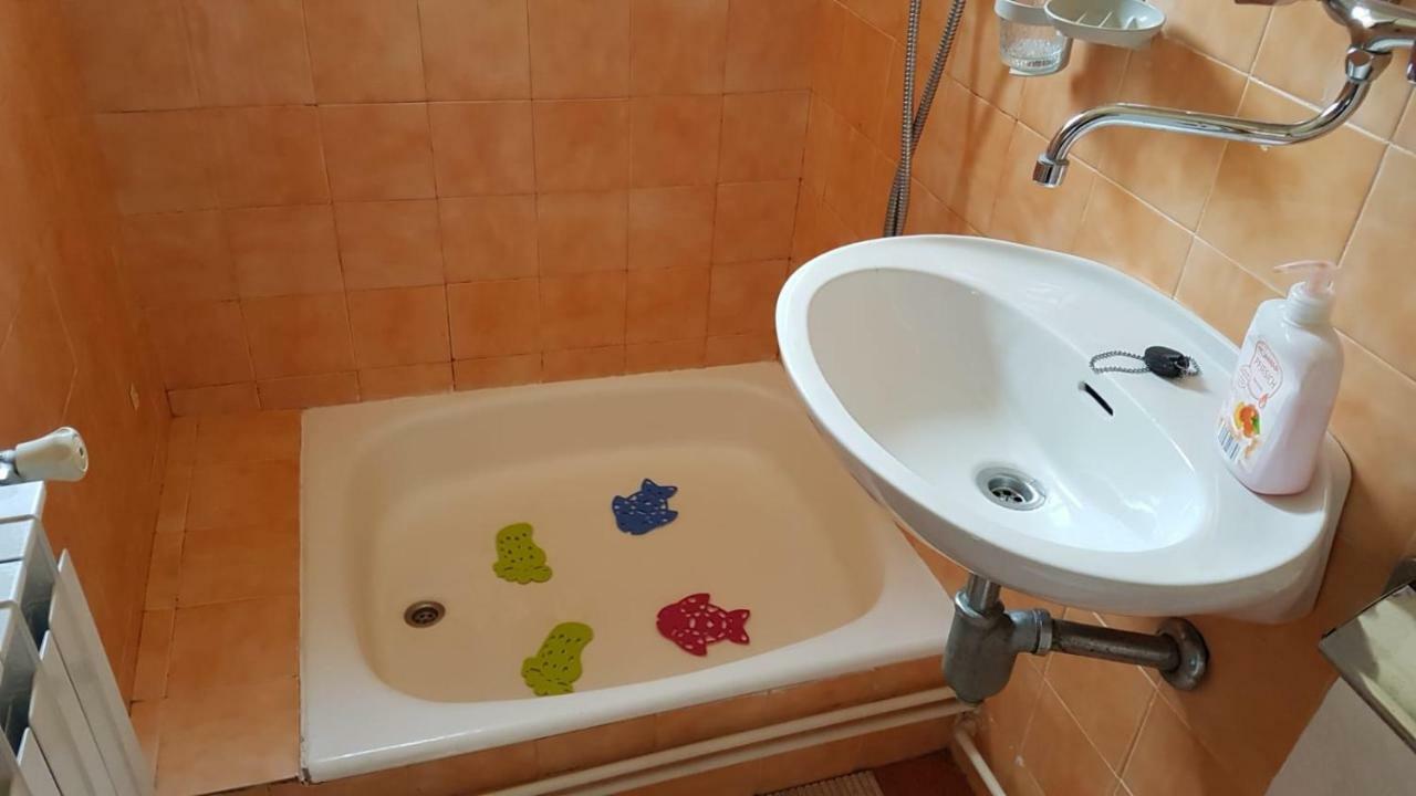 Apartamani Katarina Vl.Ilija Jusup Apartment สตารีกราด-ปาเคลนีซา ภายนอก รูปภาพ